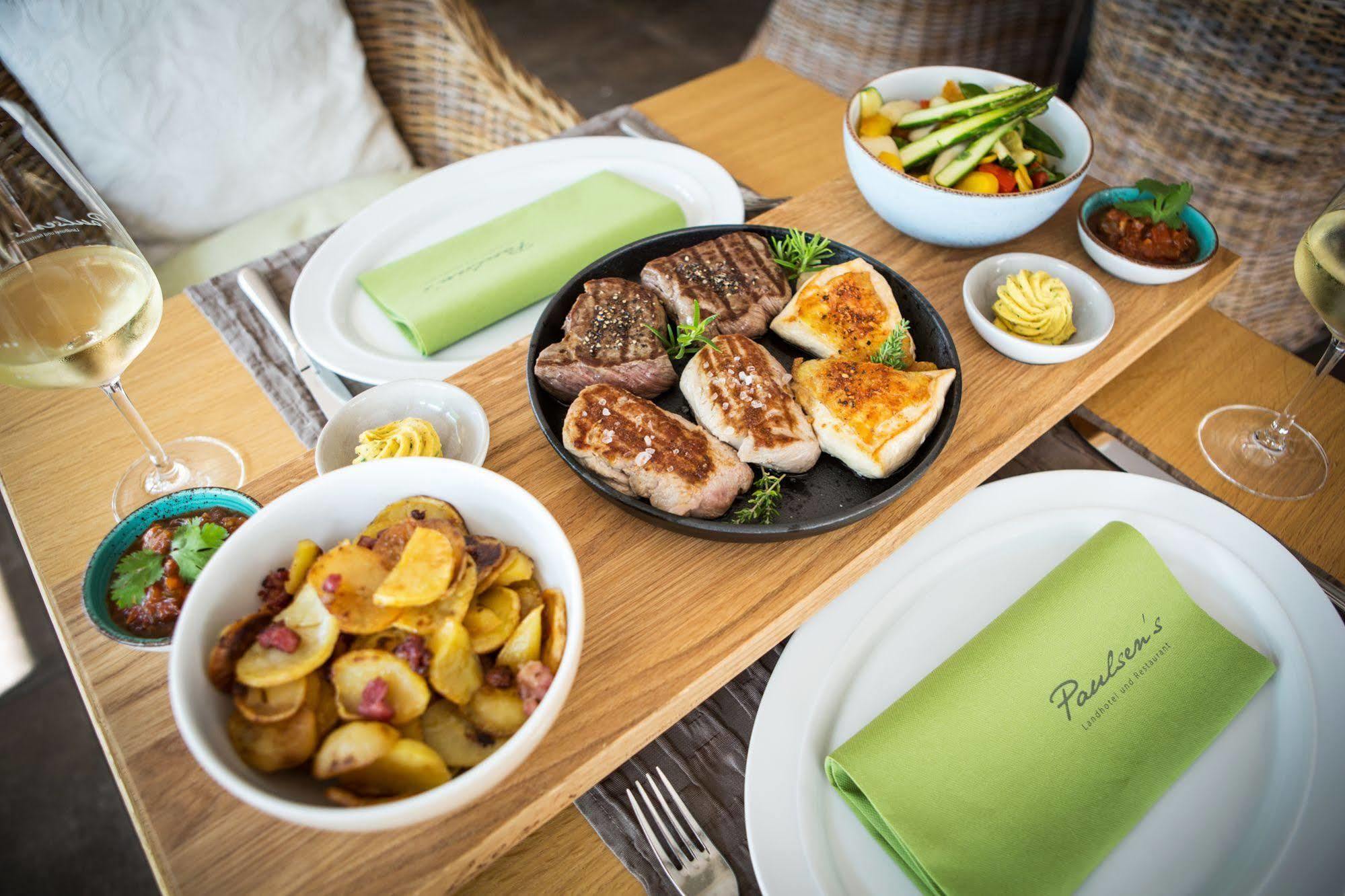 Paulsen'S Landhotel Und Restaurant 봄슈타트 외부 사진