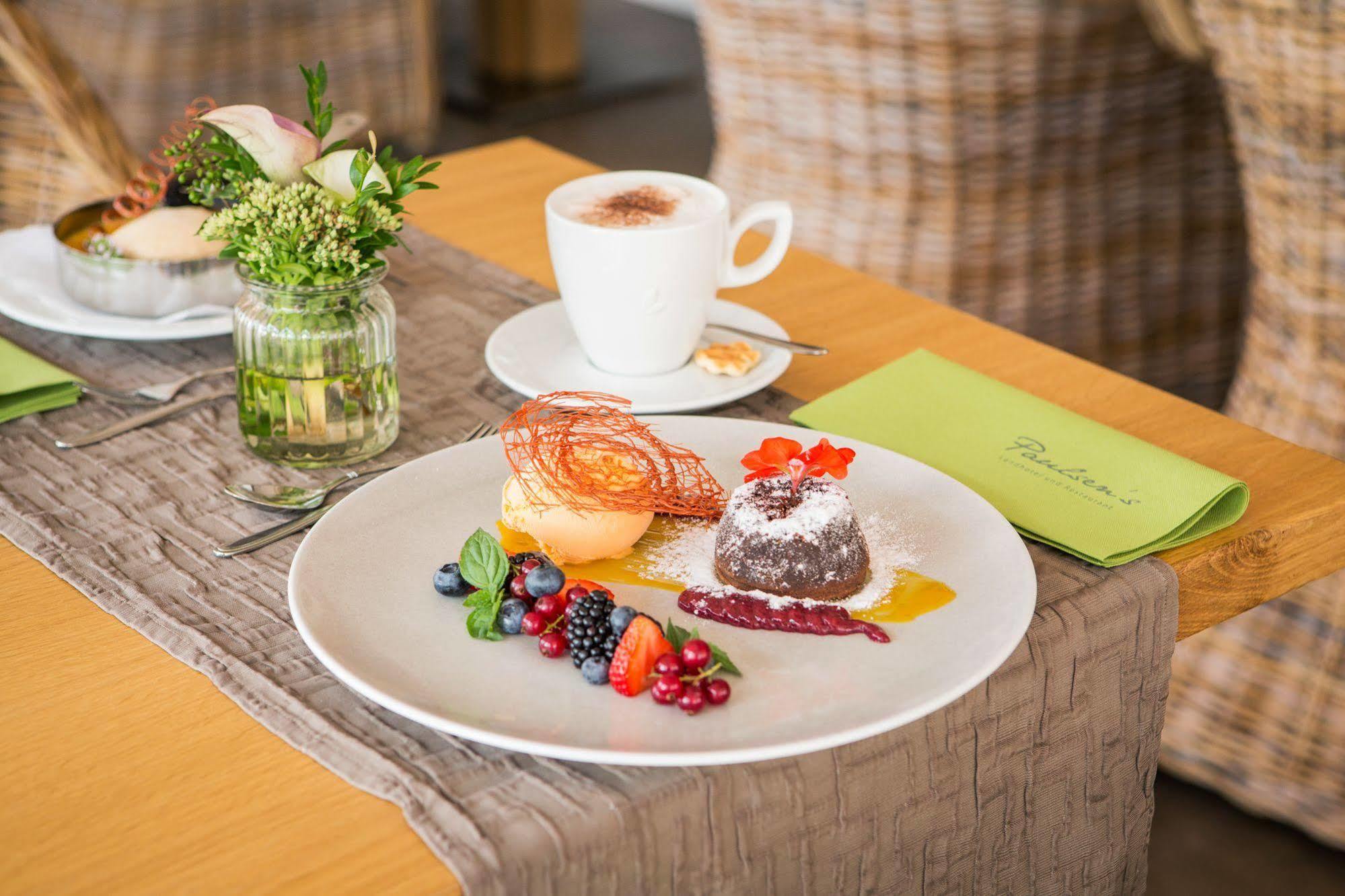 Paulsen'S Landhotel Und Restaurant 봄슈타트 외부 사진